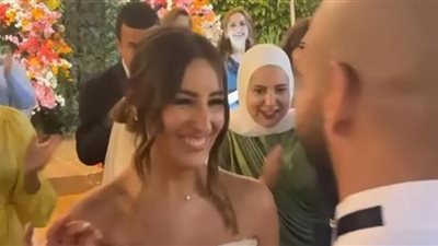 اللقطات الأولى من حفل زفاف الممثلة جيلان علاء وعز شهوان