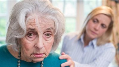 انتبه.. أعراض للخرف تظهر قبل عقد من تشخيصه