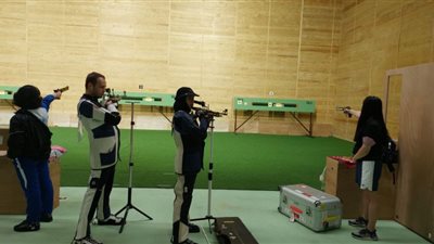 اليوم.. منافسات قوية في بطولة العالم لرماية المسدس والبندقية بميادين مصر الدولية