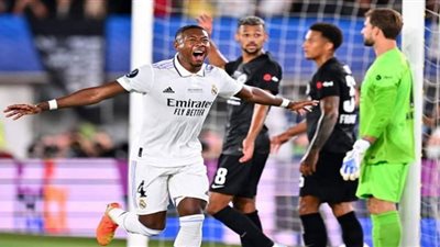السوبر الأوروبي.. ريال مدريد يتقدم على فرانكفورت بهدف في الشوط الأول