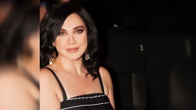 سلاف فواخرجي تعتمد موضة الفساتين المنقطة على خطى السندريلا