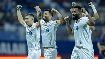 كارلوس جونيور يقود تشكيل الشباب لمواجهة الخليج بالدوري السعودي