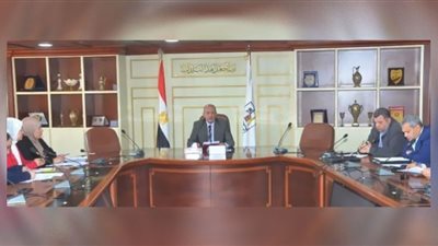 سكرتير عام بني سويف يتابع العمل في ملف التصالح في مخالفات البناء