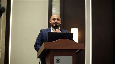 الاستثمار الآمن.. مؤمن مدحت يكشف مصادر الثروة في أوقات الأزمات