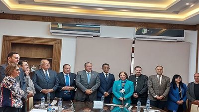 الإعلام والمعلومات والثقافة والتكنولوجيا وجوه لقضية واحدة