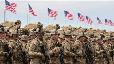 الجيش الأمريكي ينقل 144 صهريجًا محملًا بالنفط السوري إلى قواعده في العراق