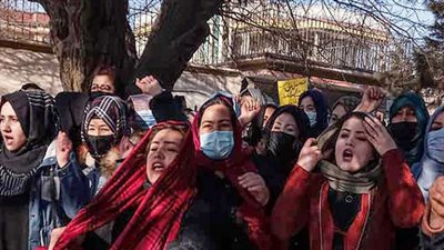 منعُ النساء من التعليم بأفغانستان يثير الغضب العالمي.. وطالبان: حتى النووي لن يردعنا