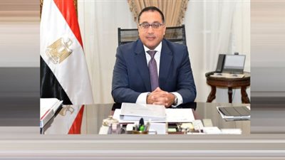 رئيس الوزراء يؤكد اهتمام الحكومة بمتابعة توافر السلع في الأسواق