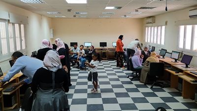 إقبال محدود لطلاب الثانوية العامة بالبحر الاحمر على مكتب التنسيق في أول أيام المرحلة الأولى