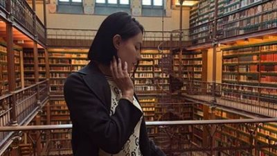 نسرين سند تبرز أناقتها بالكاردن الأسود