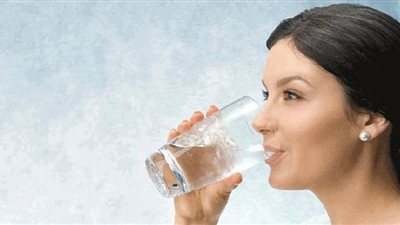 خطورة نقص الماء في الجسم.. أطباء يكشفون كارثة