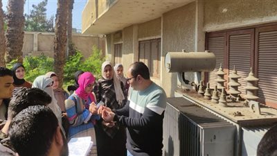 تدريب طلاب برامج الطاقة الجديدة والمتجددة بشركة مياه الشرب ببني سويف