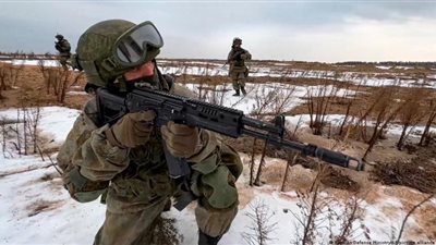 بيلاروسيا تسلح الدفاع المدني وتجهز الملاجئ استعدادًا للحرب