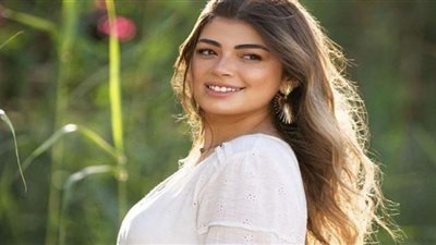 ليلى زاهر تُبهر متابعيها بالأسود .. صور