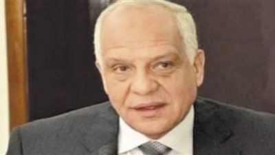 هدم سور المدرسة يعرض حياة أبنائنا للخطر
