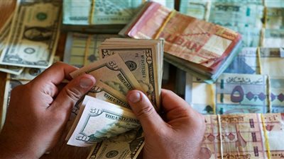 ارتفاع ملحوظ في أسعار صرف الدولار والوقود والسلع بلبنان