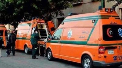 مصرع سائق وإصابة تباع في انقلاب سيارة نقل بأخميم