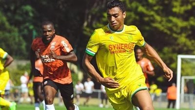مصطفى محمد يقود هجوم نانت الفرنسي في الدوري