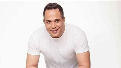 مصطفى درويش يخون دينا الشربيني في 