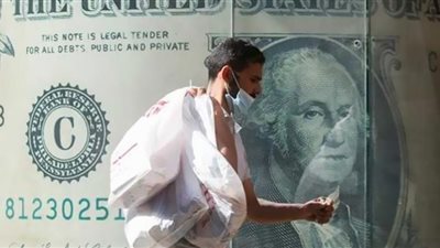 هبوط حاد لسعر الدولار في السوق السوداء.. والمضاربون في نكد متواصل