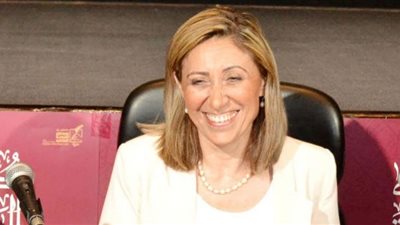 نيفين الكيلاني .. من معهد الباليه إلى وزارة الثقافة