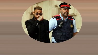 نيمار يصل المحكمه لحضور جلسة اتهامه في قضية فساد عقوبتها السجن