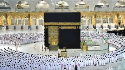 6 تأشيرات متاحة لأداء العمرة لمختلف الجنسيات بجميع دول العالم