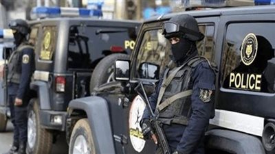 التحفظ على 1670 قطعة سلاح أبيض ضبطت في مداهمات على تجار السلاح