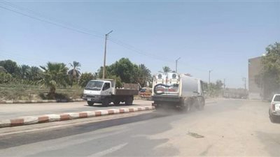 قنا: حملة نظافة بشوارع وميادين دشنا