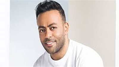 تامر عاشور في حفل غنائي بـ طنطا