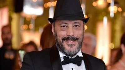 عمرو عبدالجليل يروج لمسلسل الضاحك الباكي