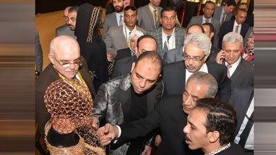 إعفاء شحنة المشغولات الذهبية المصدرة  للسعودية من رسوم التثمين