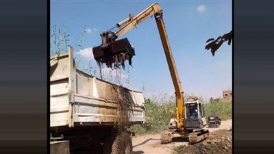 توجيهات مستمرة بمواصلة أعمال تطهير مصرف الرشاح بحلوان