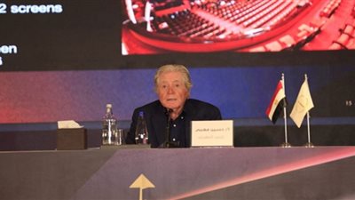 حسين فهمي يكشف تفاصيل بوستر مهرجان القاهرة السينمائي في دورته الـ44