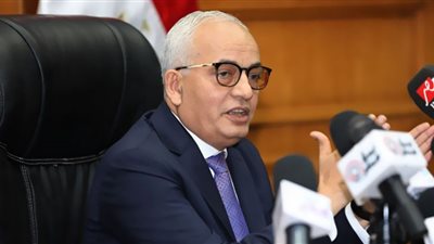 وزير التعليم يكشف سبب رفع شرط السن في مسابقة المعلمين