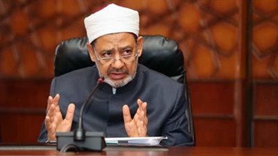 شيخ الأزهر يعزي البابا تواضروس في ضحايا حريق كنيسة أبو سيفين