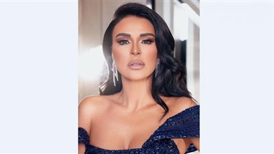 ماجي بوغصن تكسب رضا شرطة الموضة في الموريكس دور.. الأسود يربح