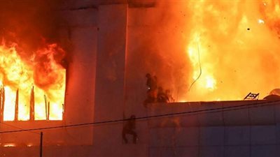 حريق هائل بفندق وكازينو في كمبوديا يودي بحياة 10 أشخاص