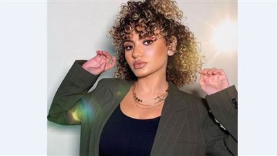 لمى كتكت تستعرض جمالها أمام الأهرامات| صور