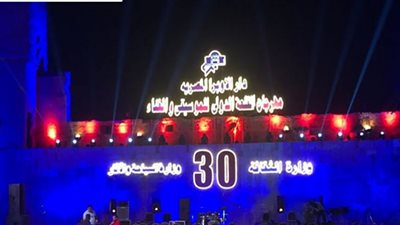 استعدادات مسرح مهرجان القلعة الدولي قبل ساعات من انطلاقه (صور)