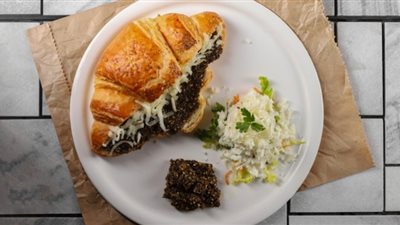 سهلة وسريعة| طريقة تحضير كرواسون بالزعتر والجبنة