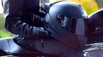 9201 مخالفة خلع الخوذة لقائدي الدراجات البخارية في أسبوع