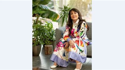 هدى حسين تستعرض جمالها بالأسود الشفاف| صور