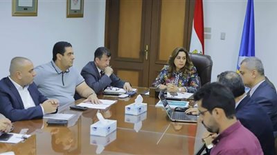 محافظ دمياط تناقش موقف الأحوزة العمرانية