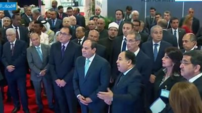 الرئيس السيسي يُشاهد فيلمًا تسجيليًا بعنوان 