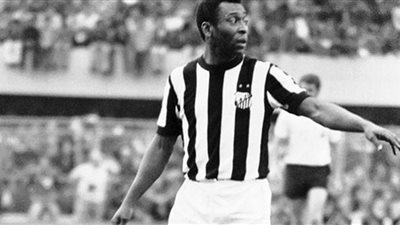 الملك بيليه.. عندما هزمت كرة القدم نيران الحرب في نيجيريا