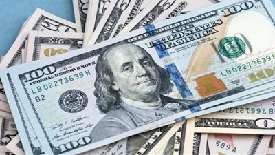 الجنيه المصري يحافظ على استقراره أمام الدولار