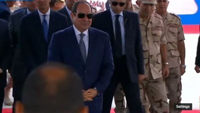 الرئيس السيسي يتفقد مجمع مصانع الرمال السوداء بالبرلس