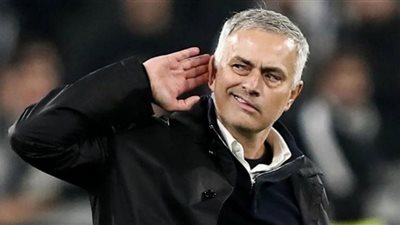 مورينيو يقدم حلًا لأزمة إنجلترا الدفاعية في كأس العالم