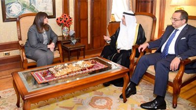 وزيرة الهجرة تستقبل المنسق العام لمعرض الكويت في مصر